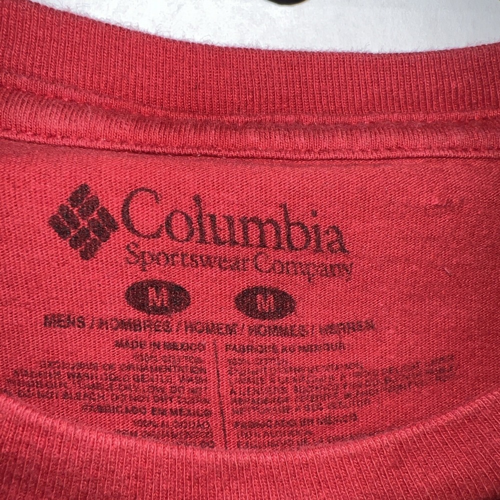 Columbia T Shirt Men's medium Red Short Sleeve Fish - Picture 2 of 4